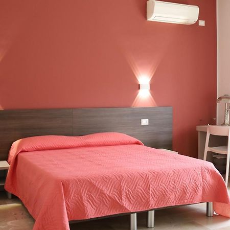B&B Delle Serre Messina Bagian luar foto